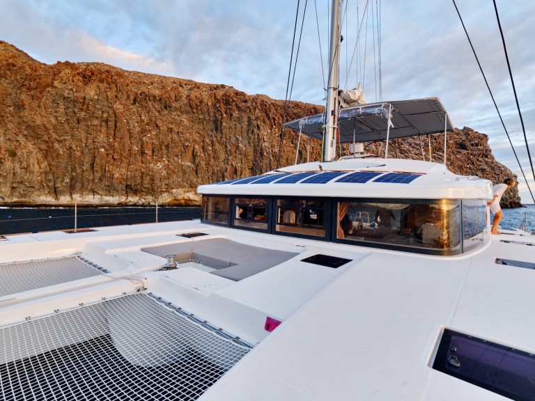 Yacht charter Ibiza Town - Lagoon Lagoon 52 F on SamBoat