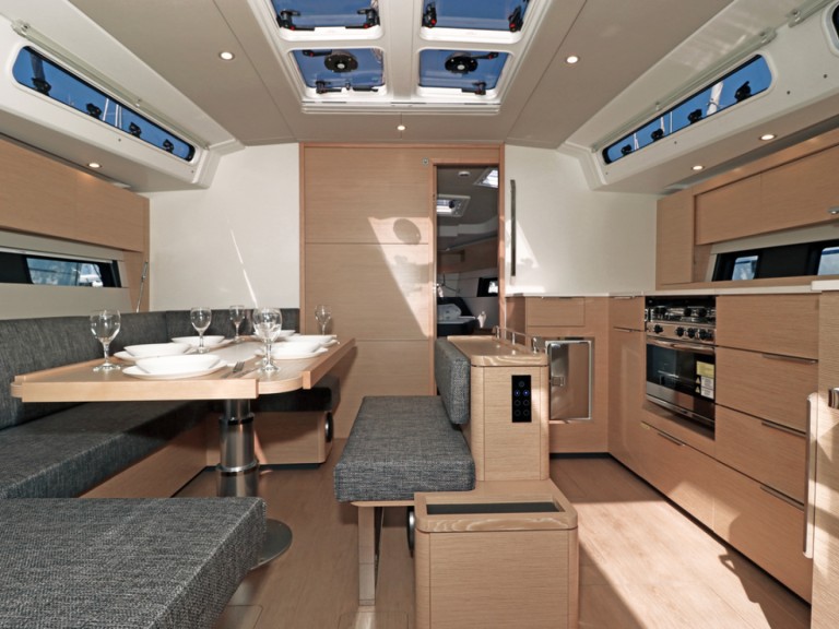 Hire Sailboat Hanse with a boat licence