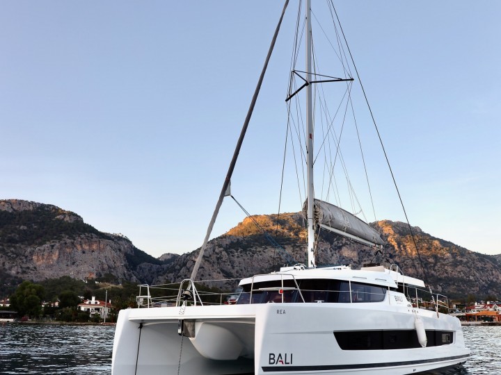 Catamaran to hire Göcek at the best price