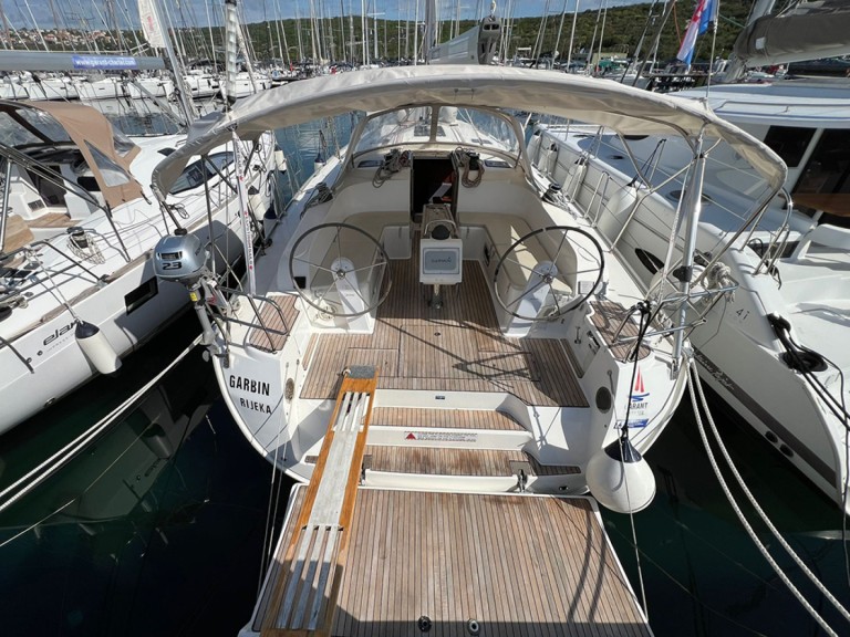 Sailboat hire in Punat - Bavaria Cruiser 46