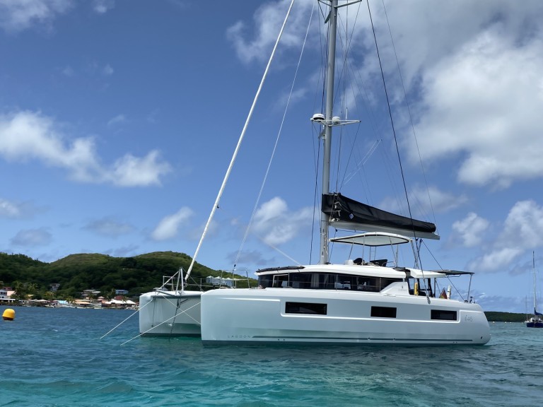 Yacht charter Le Marin - Lagoon Lagoon 46 on SamBoat