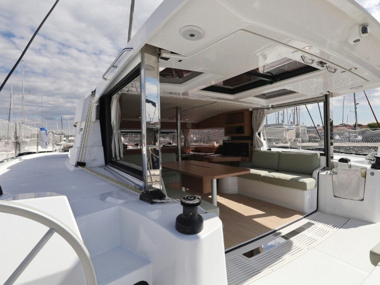 Hire Catamaran Bali with a boat licence