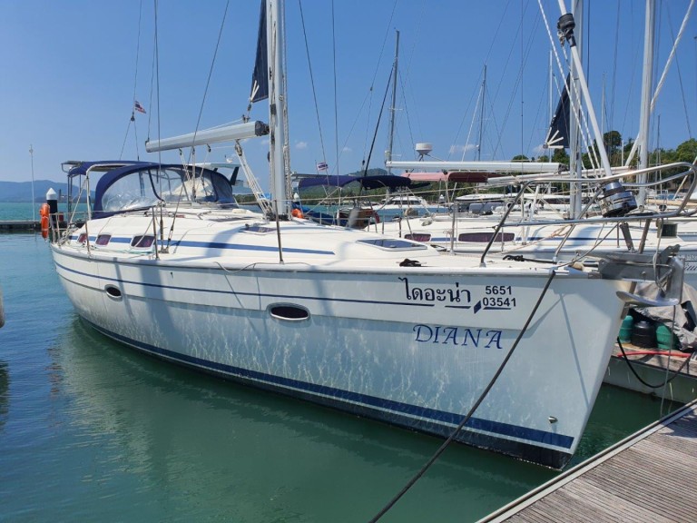 Sailboat to hire Mai Khao at the best price