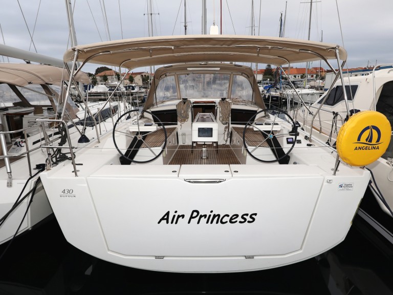 Sailboat hire in Biograd na Moru - Dufour Dufour 430 Grand Large