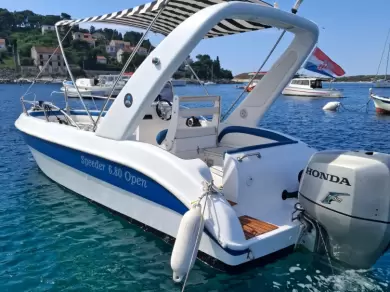 Yacht hire Hvar cheap 680 Open