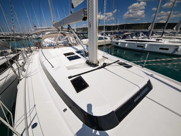 Charter a Bavaria Bavaria C50 in Sukošan on Samboat