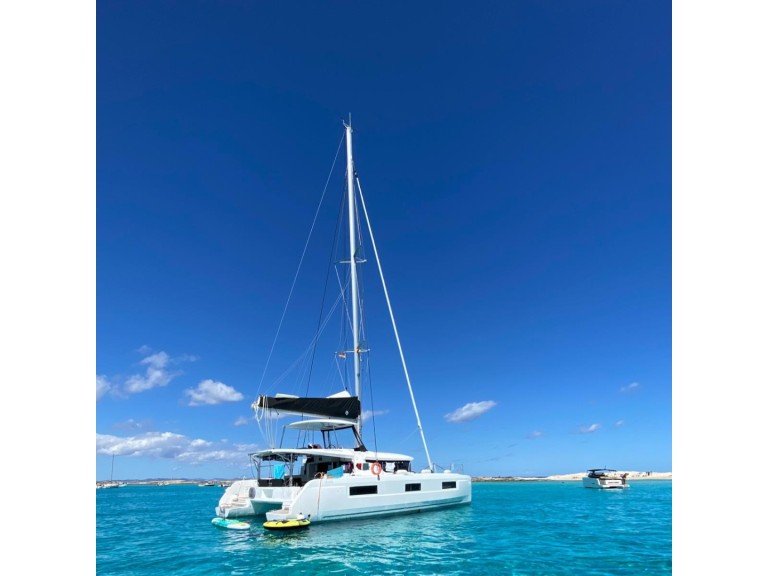 Hire Catamaran with or without skipper Lagoon Palma de Mallorca