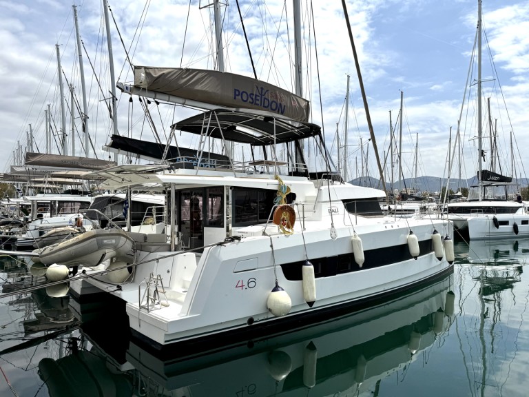 Hire Catamaran Bali with a boat licence