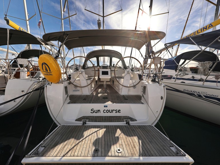 Hire Sailboat Bavaria with a boat licence