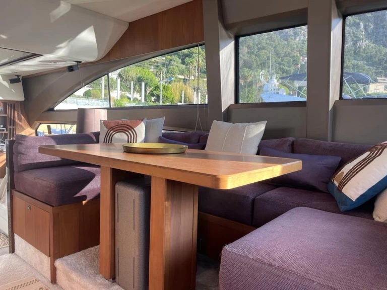 Motorboat to hire Beaulieu-sur-Mer at the best price
