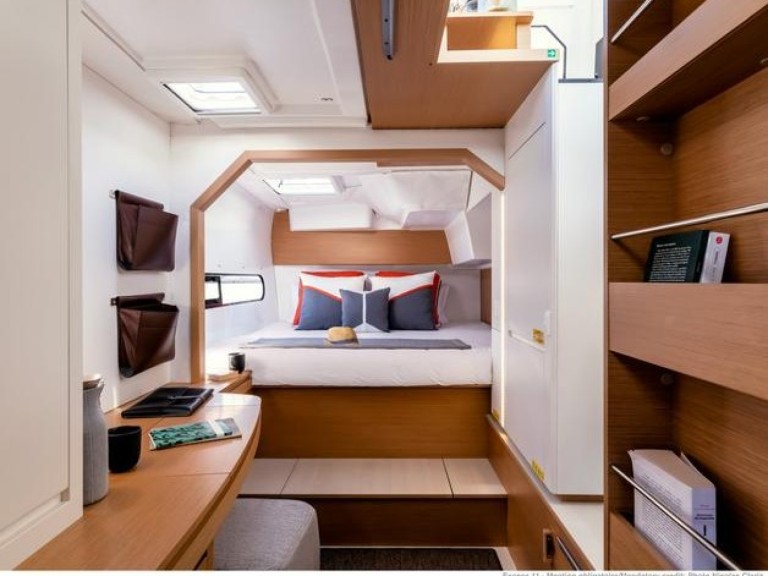 Catamaran to hire Papeete at the best price