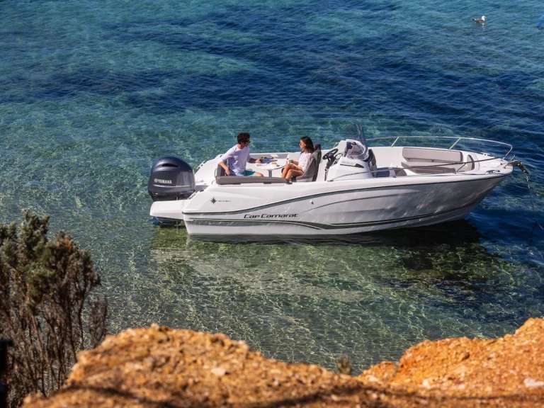 Motorboat to hire Cogolin at the best price