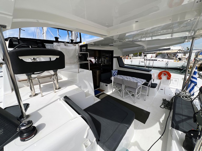 Hire Catamaran with or without skipper Lagoon Alimos