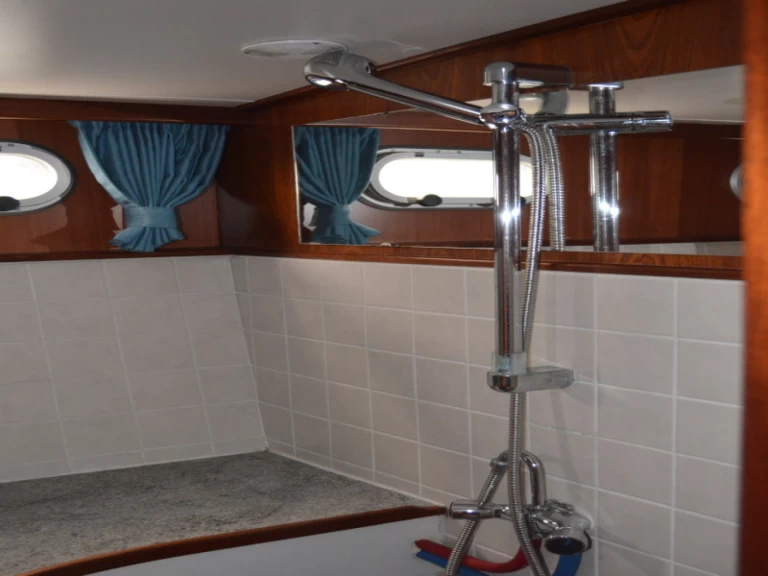 Hire a De Drait Tyvano 1340 Drachten