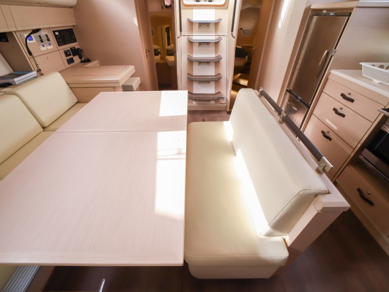 Sailboat to hire Olbia at the best price