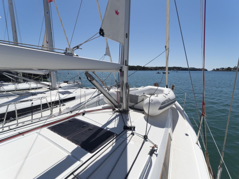 Yacht hire Portocolom cheap Sun Odyssey 410