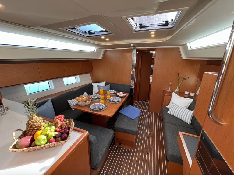 Hire a Bavaria Bavaria C45 Alimos