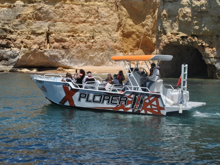 Yacht charter Albufeira - Moggaro M950TENDER on SamBoat