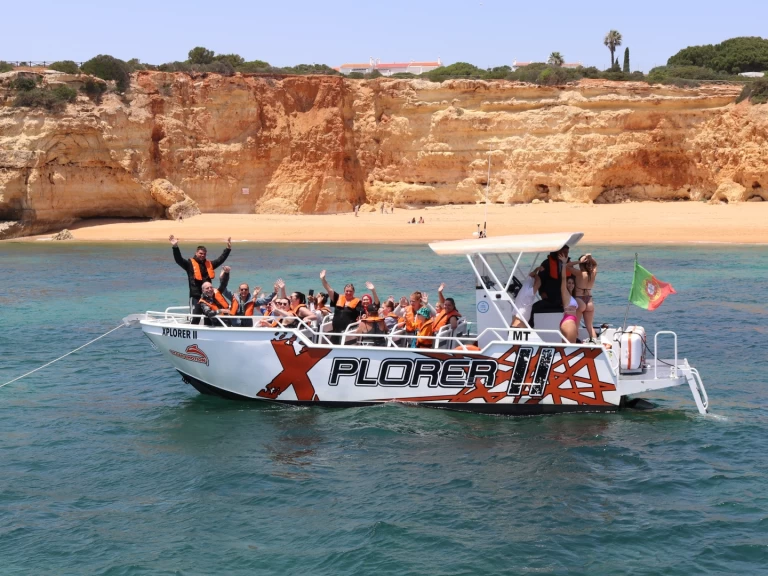 Hire a Moggaro M950TENDER Albufeira