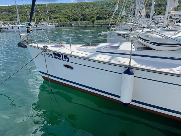 Hire a Bavaria Bavaria 50 Cruiser Punat