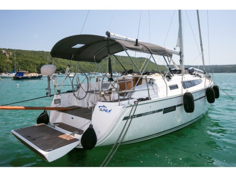 Hire Sailboat with or without skipper Bavaria Trget