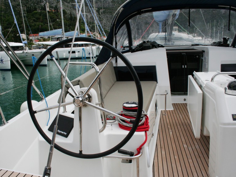 Yacht charter Komolac - Jeanneau Sun Odyssey 440 on SamBoat