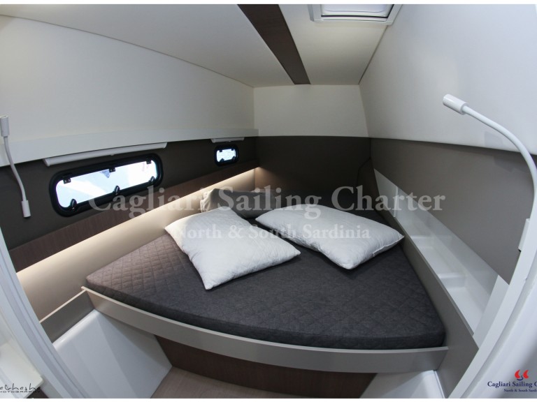 Yacht charter Cagliari - Bali Bali 4.1 on SamBoat