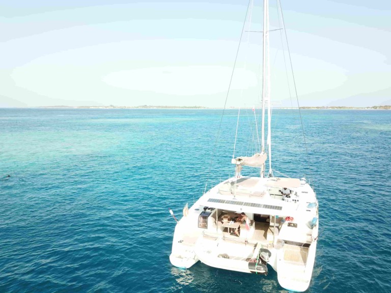 Catamaran to hire Ao Po at the best price