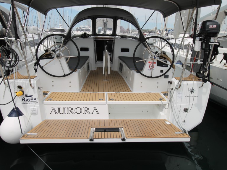 Charter a Jeanneau Sun Odyssey 380 in Biograd na Moru on Samboat