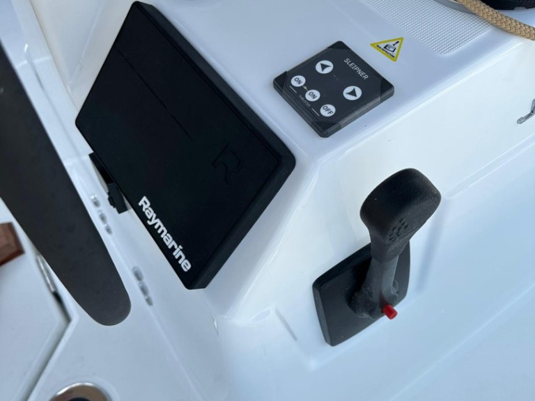 Hire Sailboat with or without skipper Jeanneau Komolac