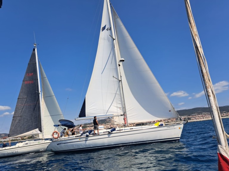 Charter a Bavaria 44 in Mataró on Samboat