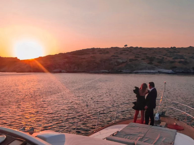 Hire a Gurmeyat custom Bodrum