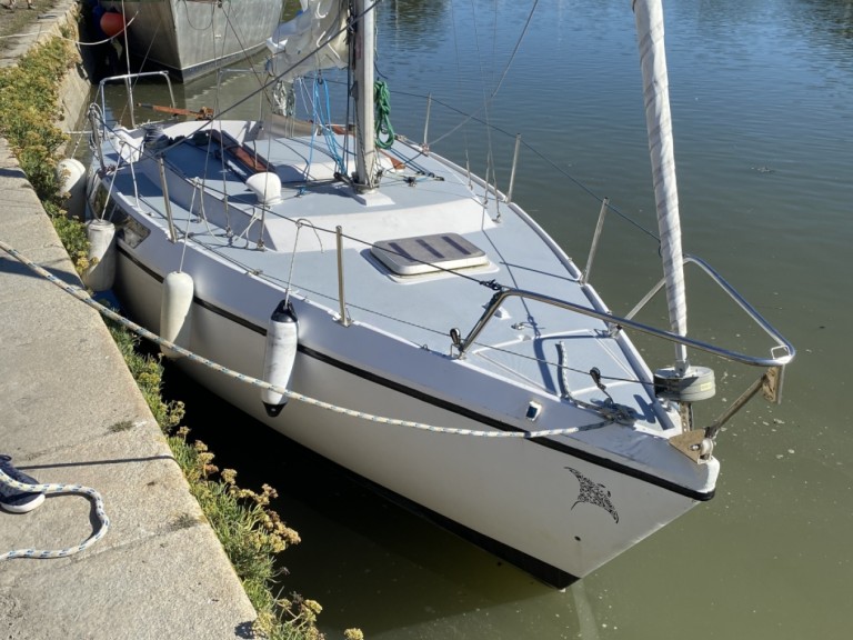 Sailboat hire in Port la Forêt - Jeanneau Brio