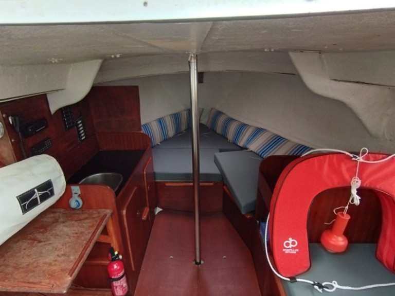 Charter a Jeanneau Brio in Port la Forêt on Samboat