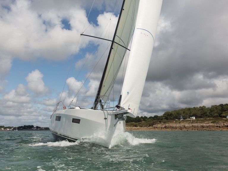 Yacht hire Bormes-les-Mimosas cheap RM 1180