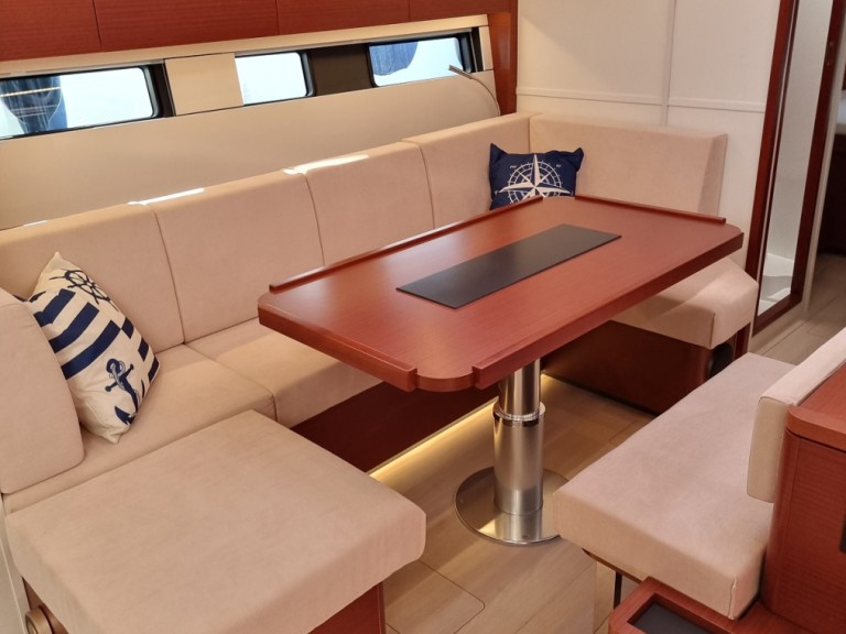 Hire Sailboat with or without skipper Hanse Pula