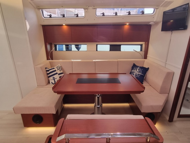 Hire Sailboat Hanse with a boat licence