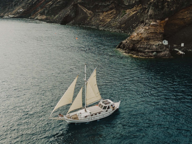 Hire Sailboat with or without skipper Custom Made Oía