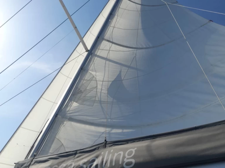 Hire a Hanse Hanse 458 Lefkáda