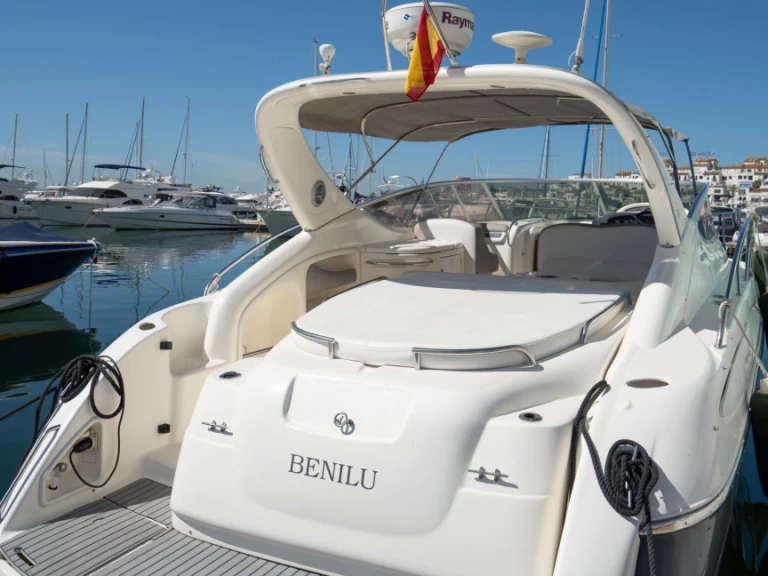 Hire Motorboat Cranchi with a boat licence