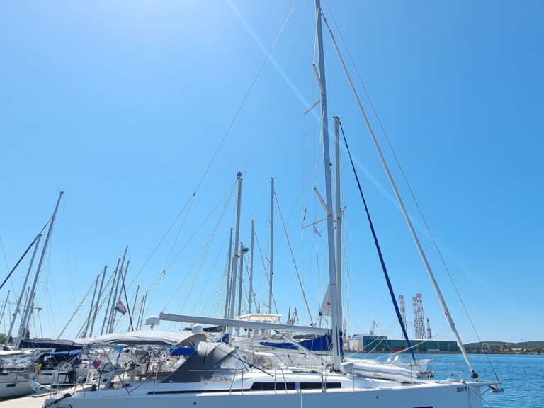 Hire a Hanse Hanse 460 Pula