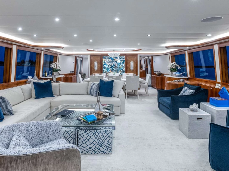 Charter a Westport NO SHORTCUTS in Nassau on Samboat