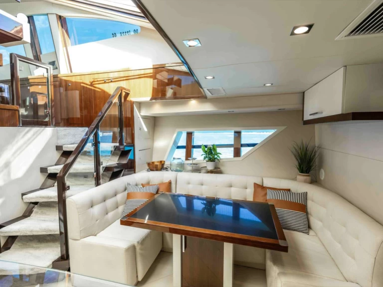 Yacht charter Nassau - Lazzara NEW LIFE on SamBoat