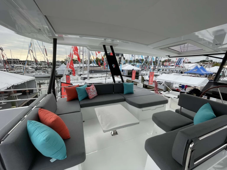 Hire Luxury Yacht with or without skipper Fountaine Pajot British Virgin Islands (BVI)