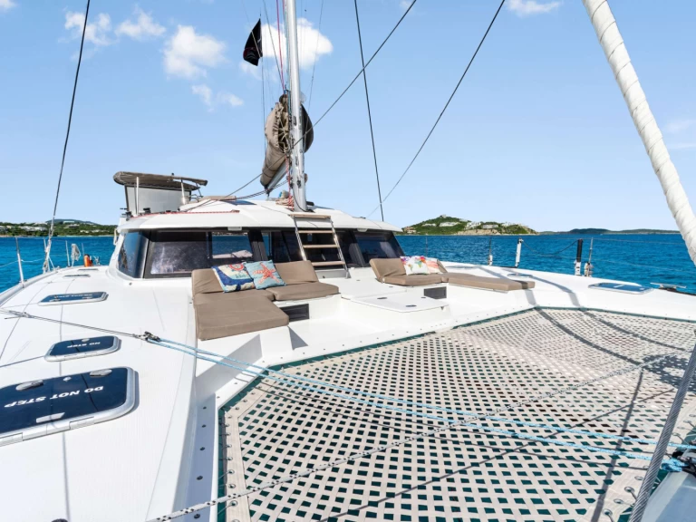 Charter a Fountaine Pajot LADY CATRON in Saint Thomas Island on Samboat