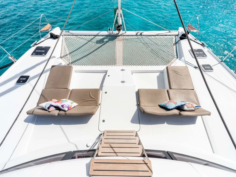 Hire Luxury Yacht with or without skipper Fountaine Pajot Saint Thomas Island