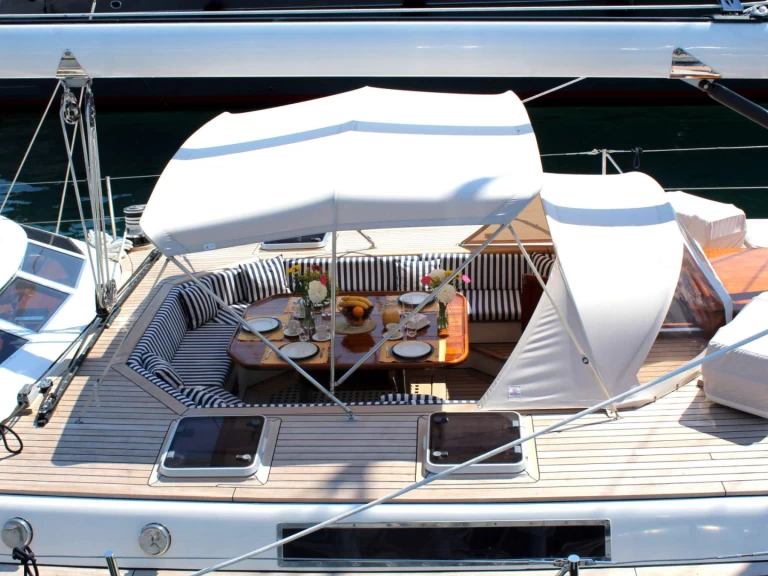 Luxury Yacht hire in Athens - Brooke Marin WIND OF CHANGE