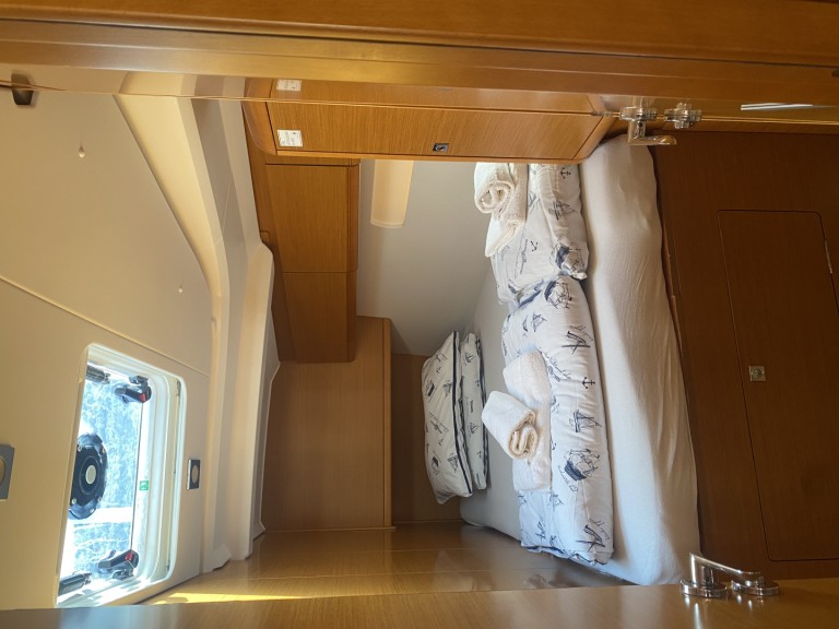 Hire Sailboat with or without skipper Jeanneau Punat