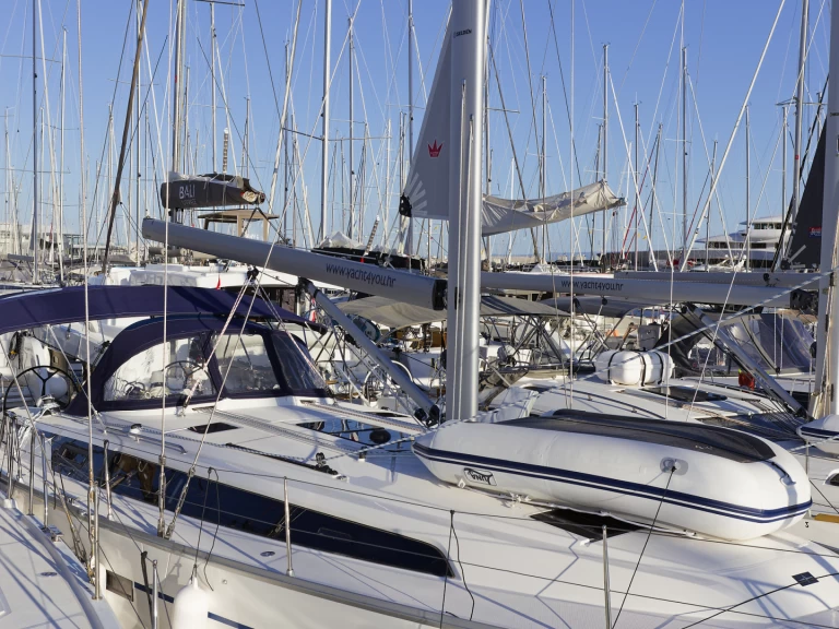 Charter a Bavaria Cruiser 46 in Kaštela on Samboat