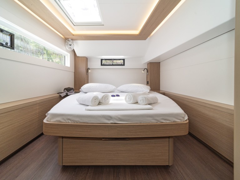 Catamaran hire in Skradin - Lagoon Lagoon 46